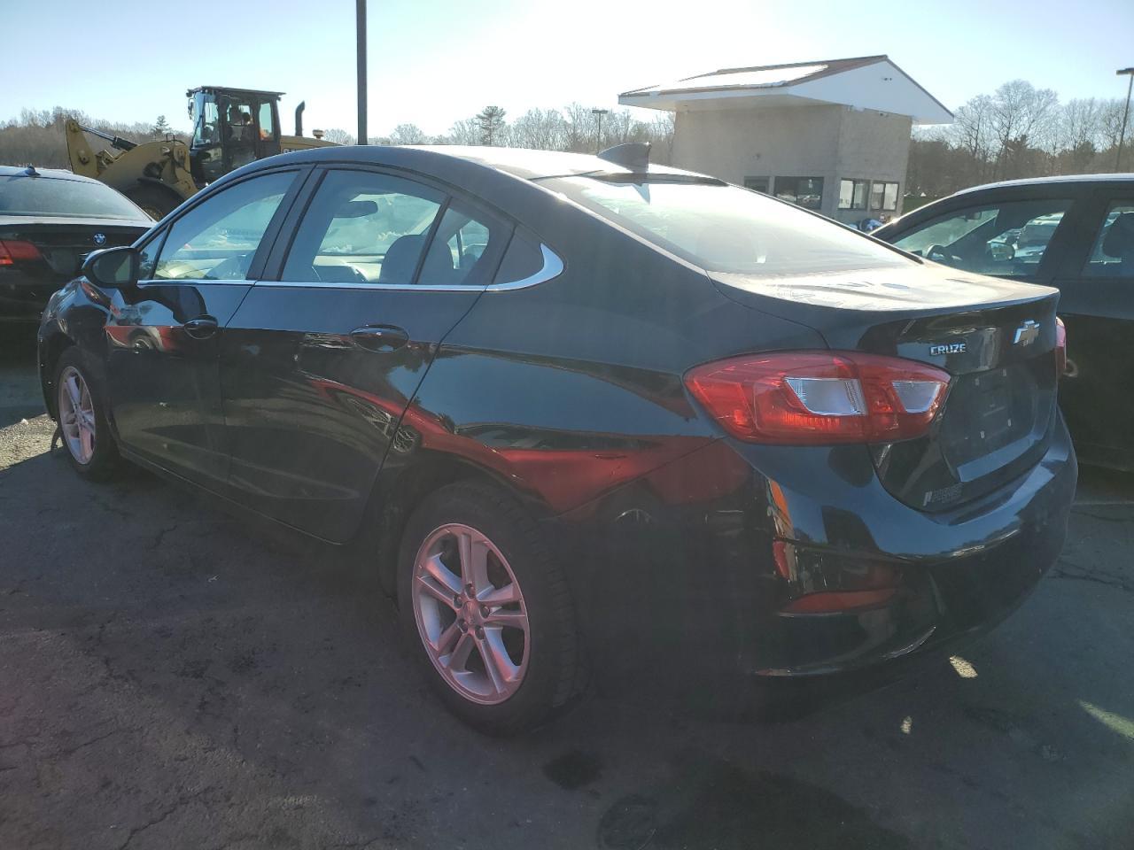 2017 CHEVROLET CRUZE LT - Image 2