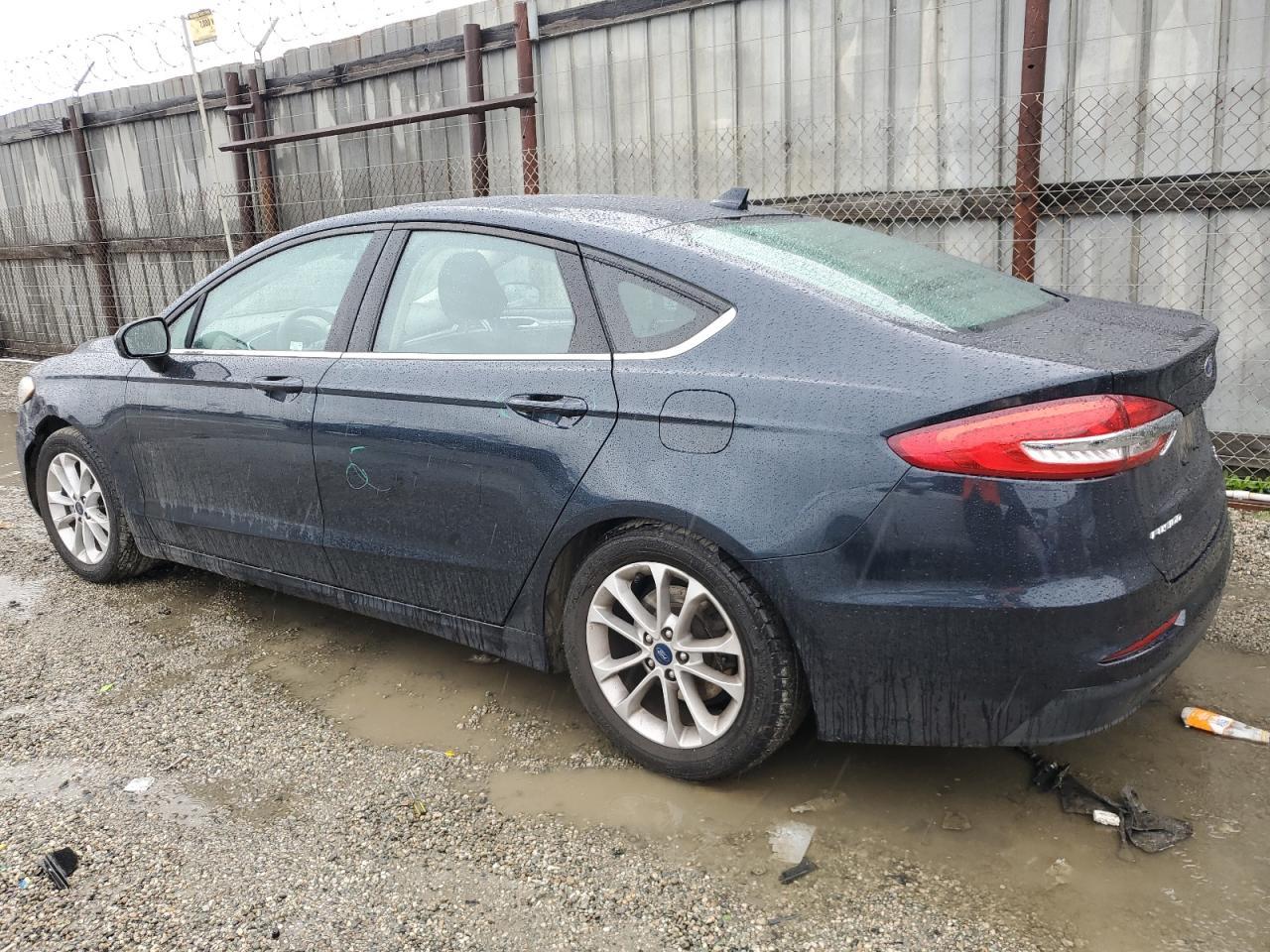 2020 FORD FUSION SE - Image 2