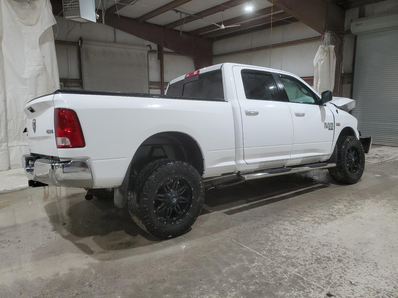 2019 RAM 1500 CLASS - Фото 3