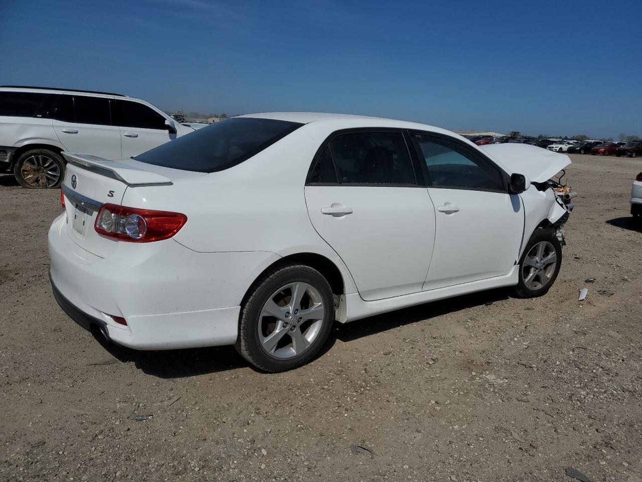 2013 TOYOTA COROLLA BA - Image 3