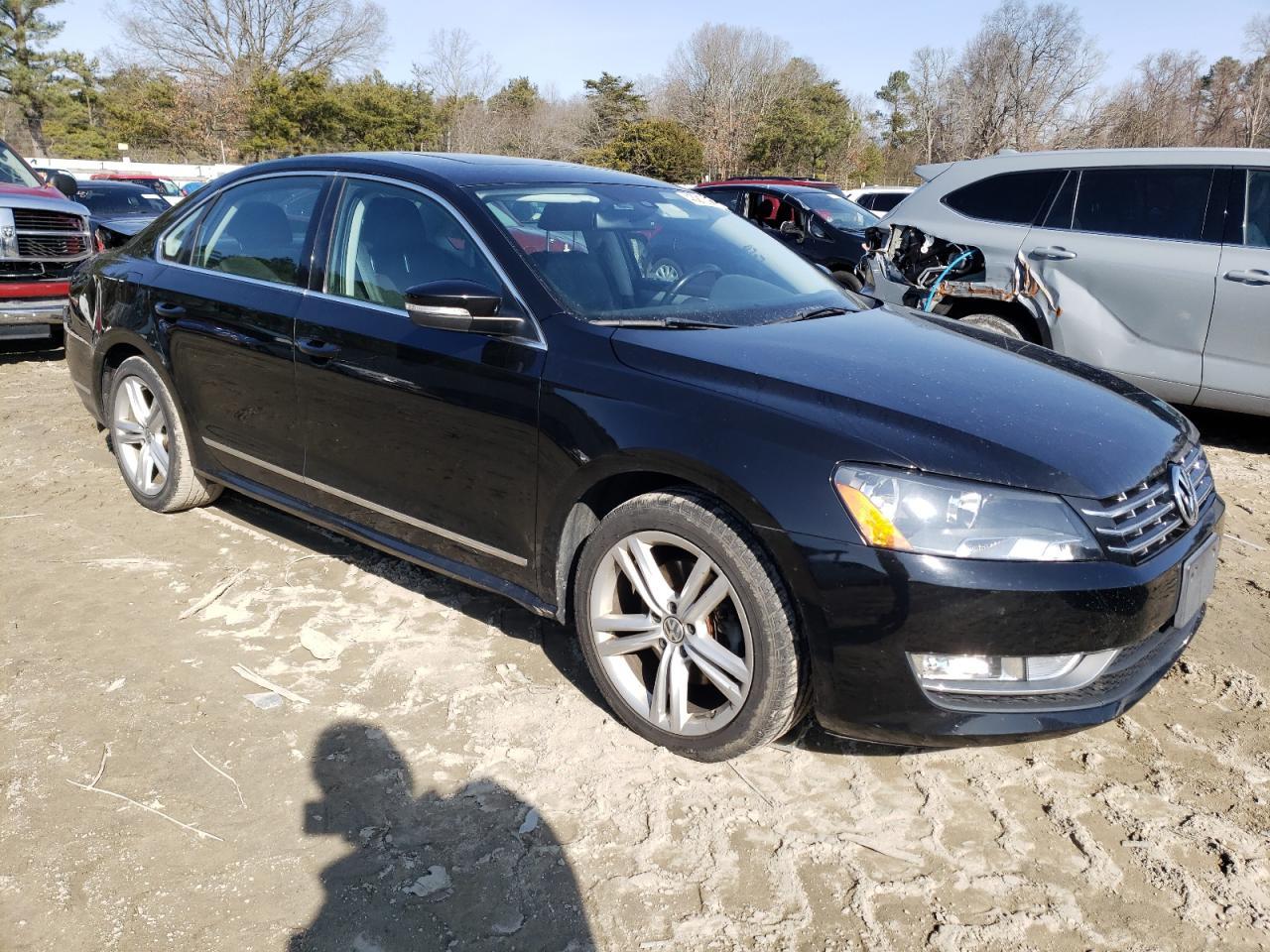 2013 VOLKSWAGEN PASSAT SE - Фото 4