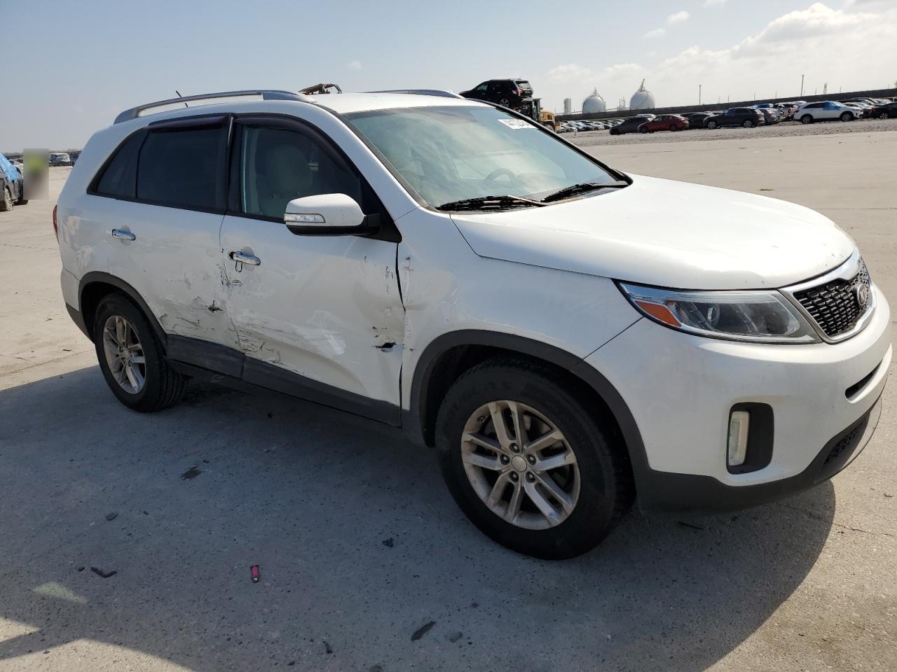 2014 KIA SORENTO LX - Image 4