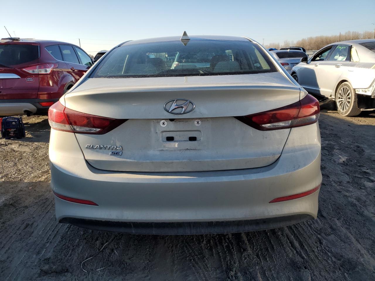 2018 HYUNDAI ELANTRA SE - Image 6