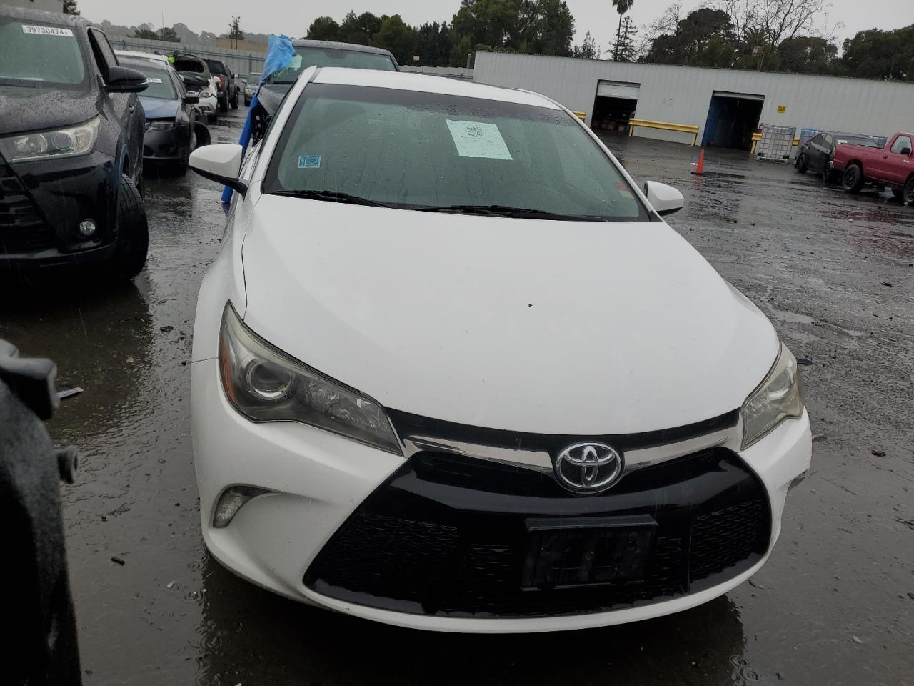 2016 TOYOTA CAMRY LE - Фото 5