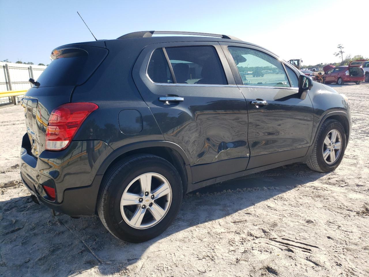 2018 CHEVROLET TRAX 1LT - Фото 3