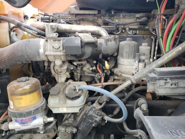 2011 Freightliner Cascadia 125 - Image 7