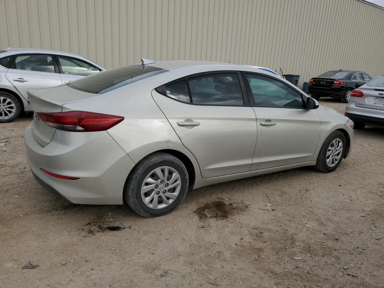 2017 HYUNDAI ELANTRA SE - Фото 3