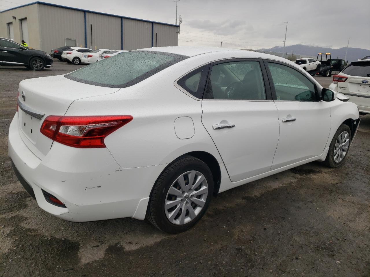 2017 NISSAN SENTRA S - Фото 3