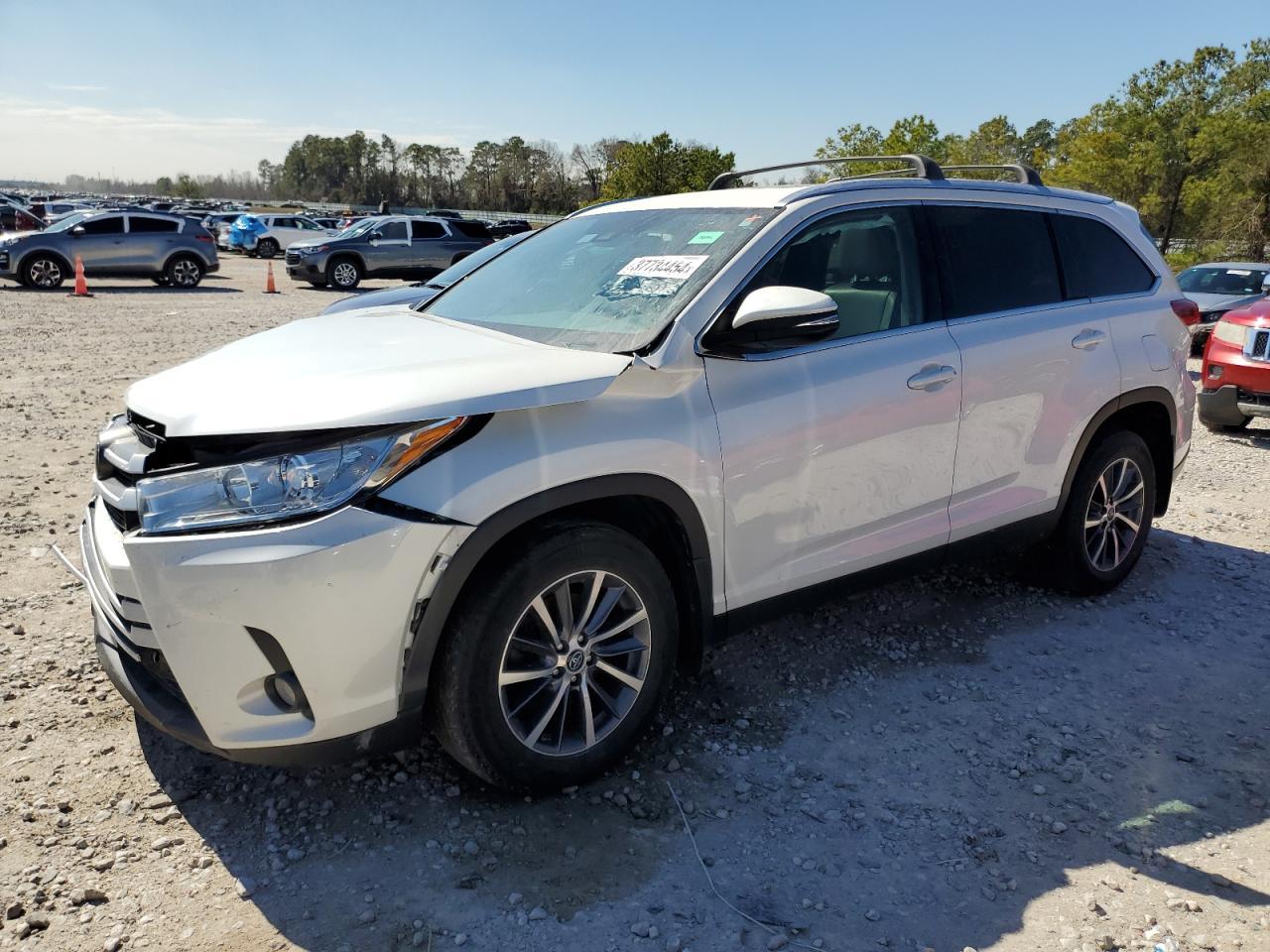 2019 TOYOTA HIGHLANDER