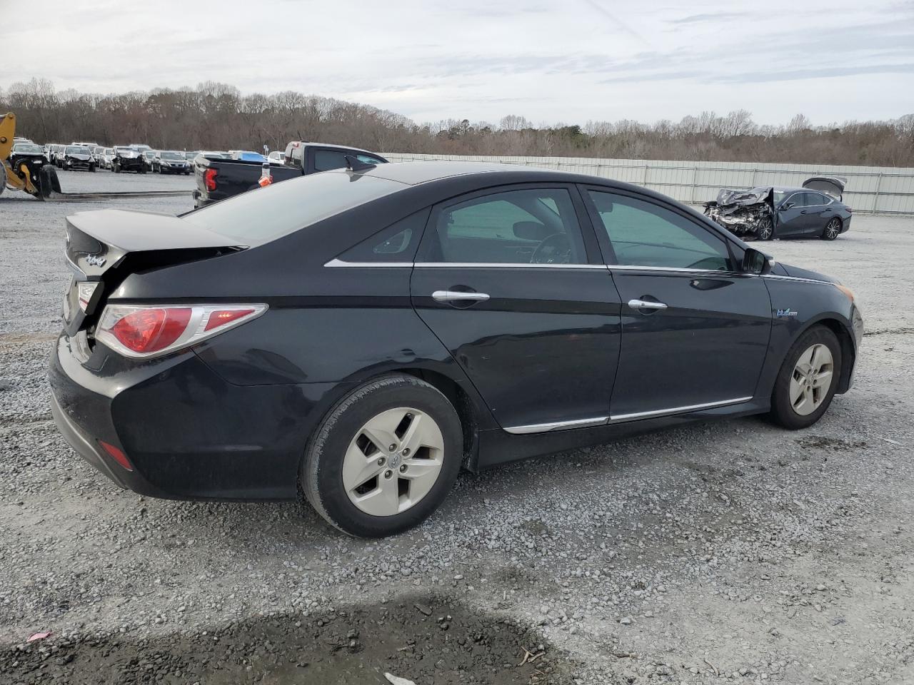 2011 HYUNDAI SONATA HYB - Image 3
