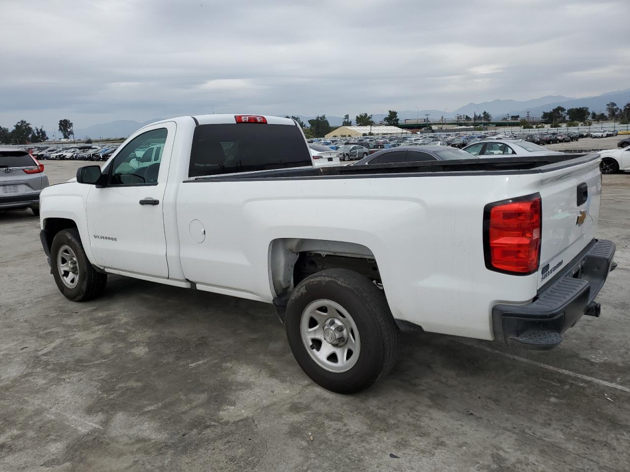 2018 CHEVROLET SILVERADO - Фото 2