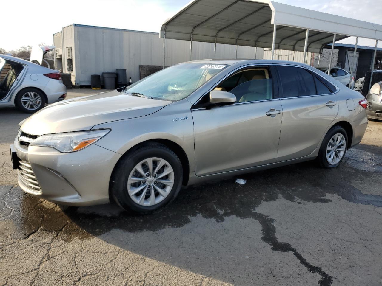 2017 TOYOTA CAMRY HYBR car image