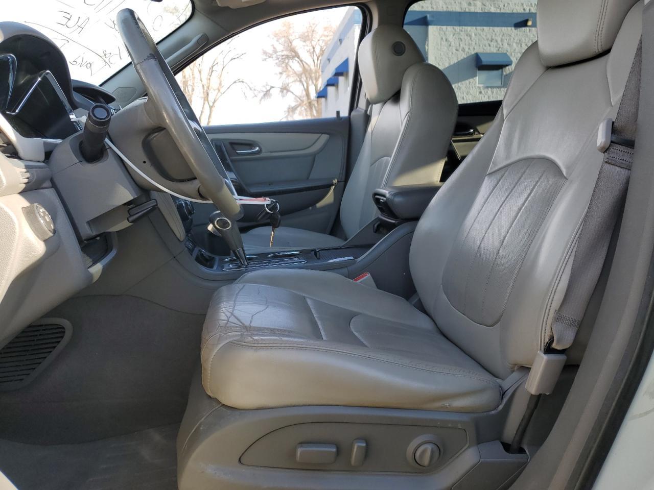 2014 CHEVROLET TRAVERSE L - Фото 7
