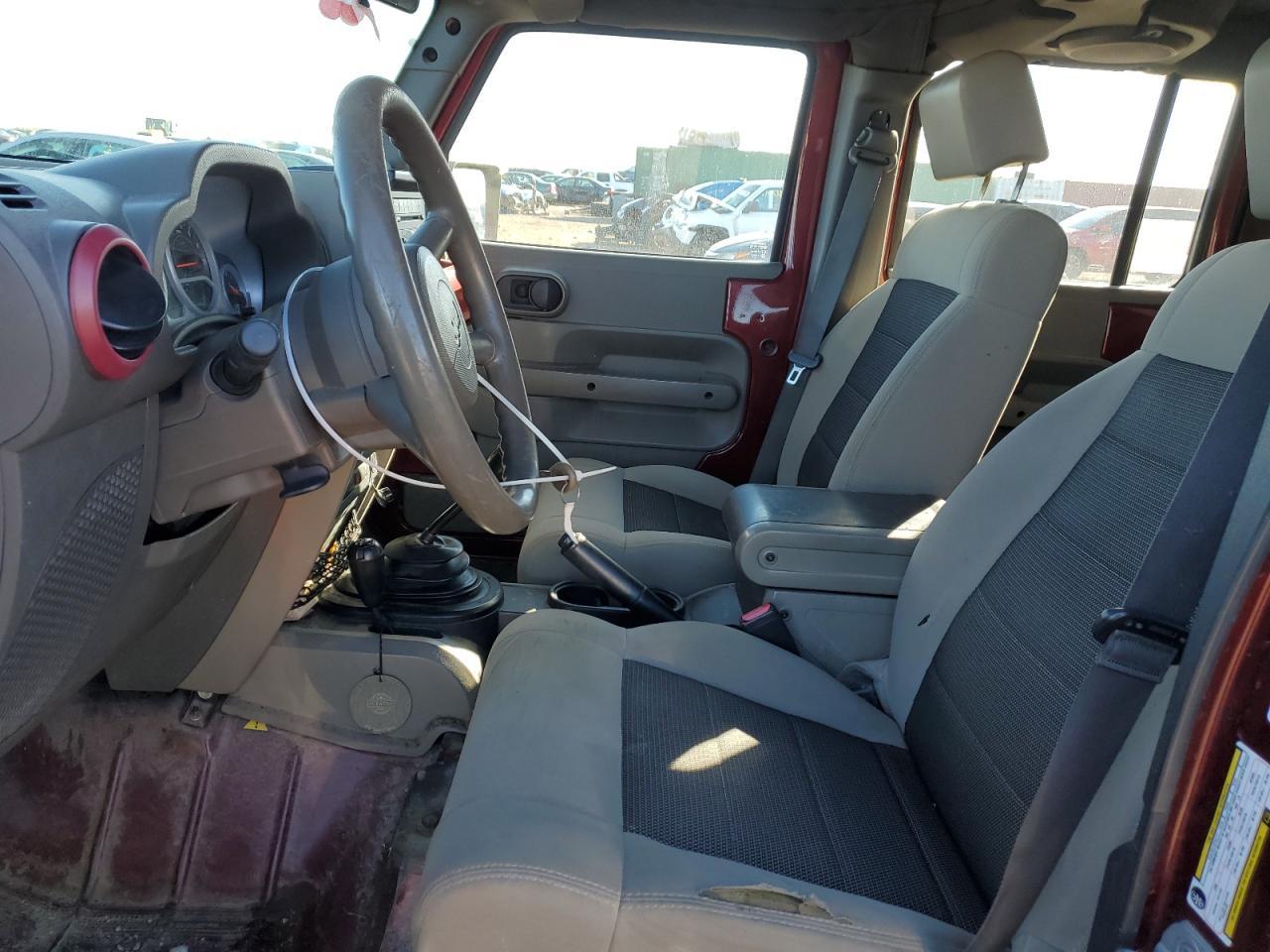 2010 JEEP WRANGLER U - Image 7