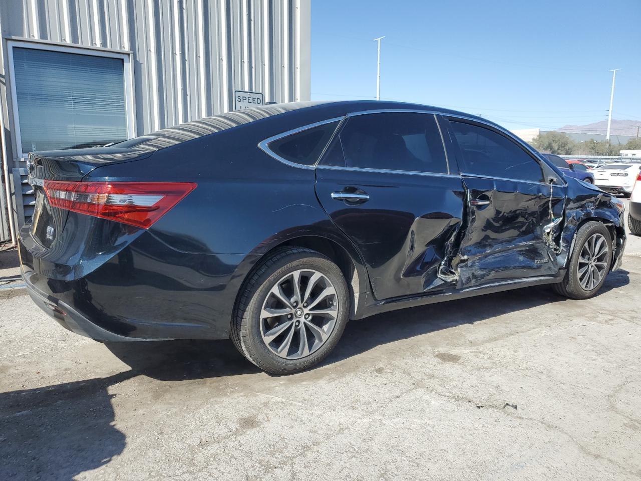 2016 TOYOTA AVALON HYB - Image 3