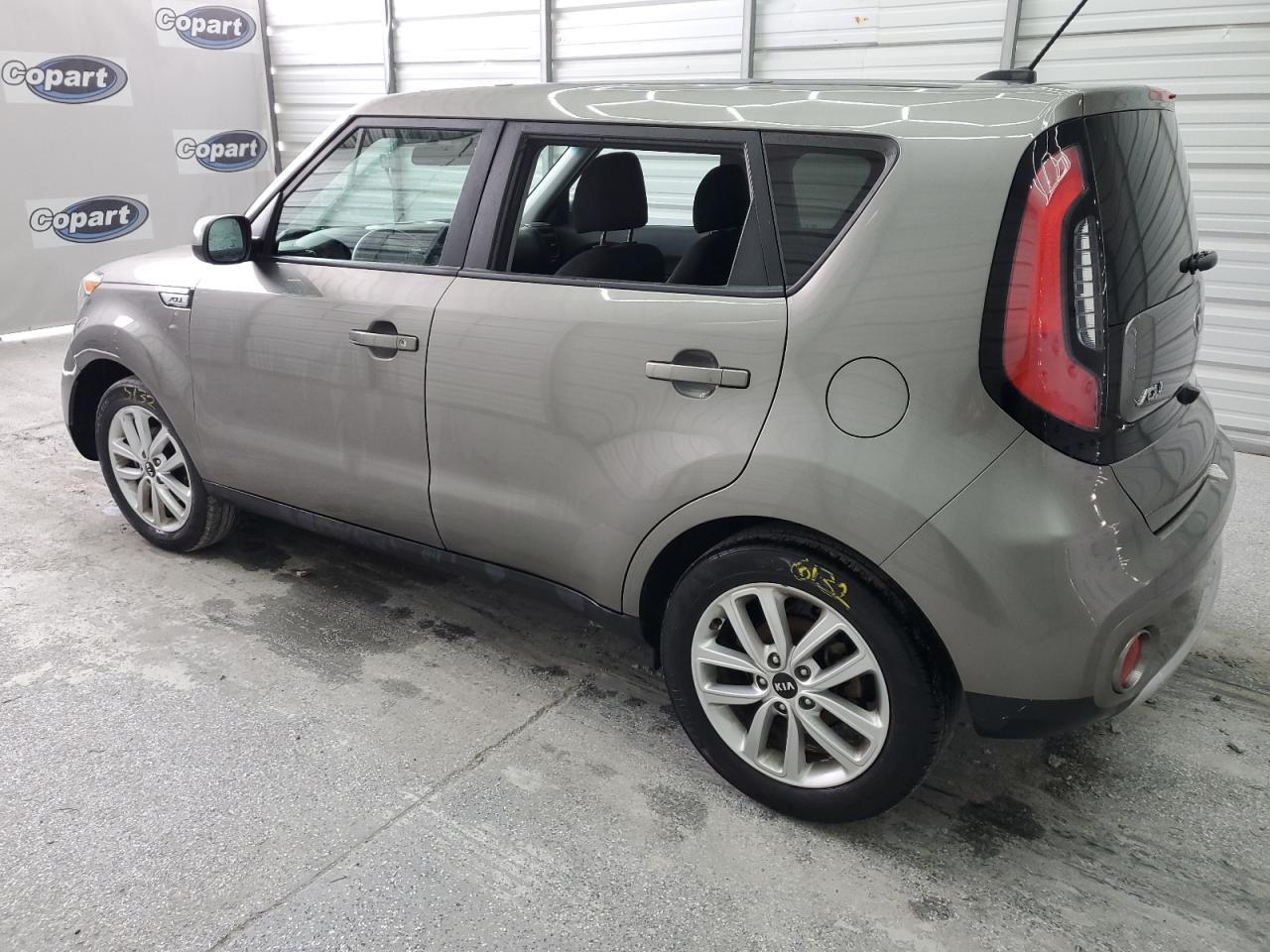 2017 KIA SOUL + - Фото 2