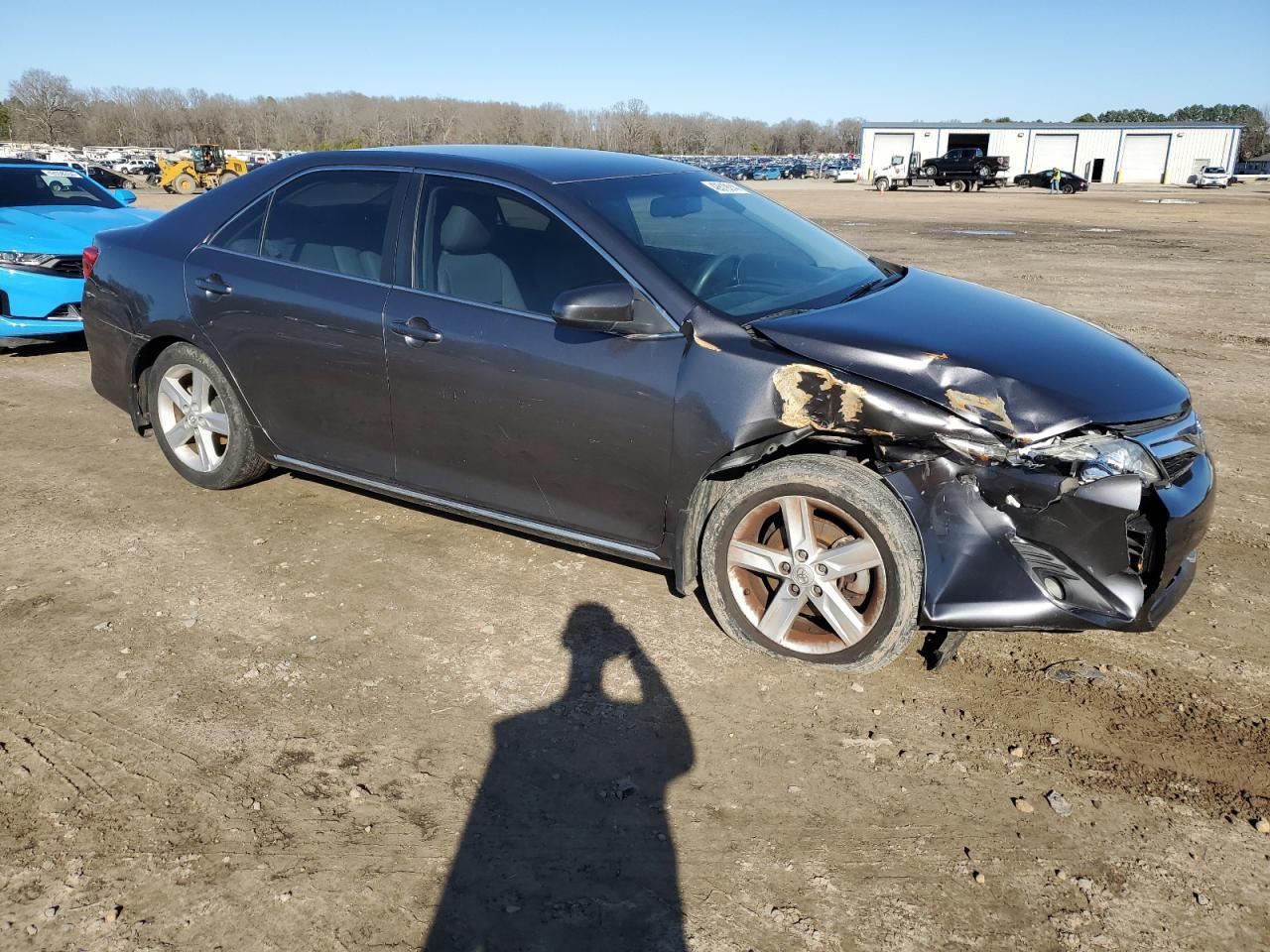 2014 TOYOTA CAMRY L - Image 4