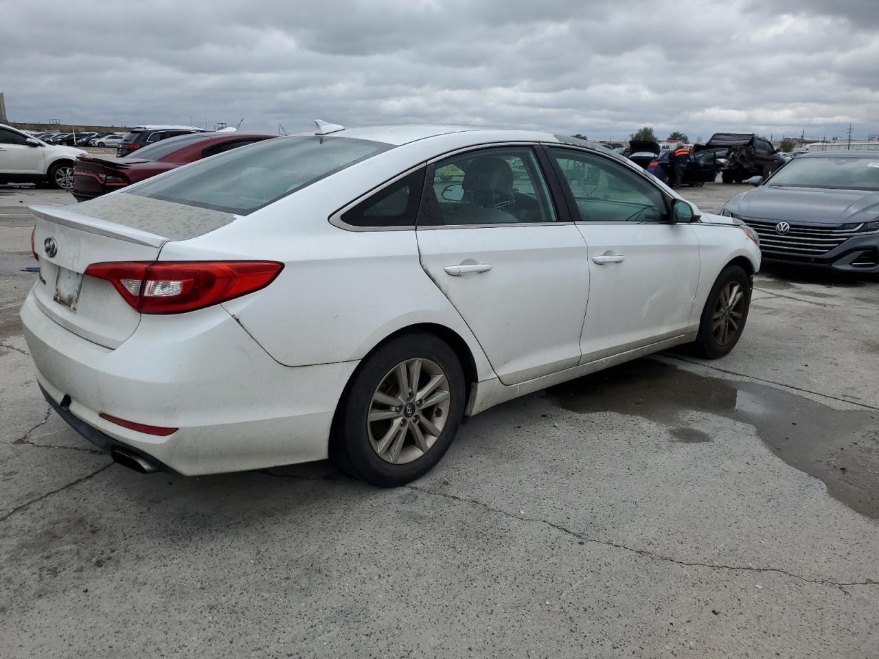 2017 HYUNDAI SONATA SE - Фото 3