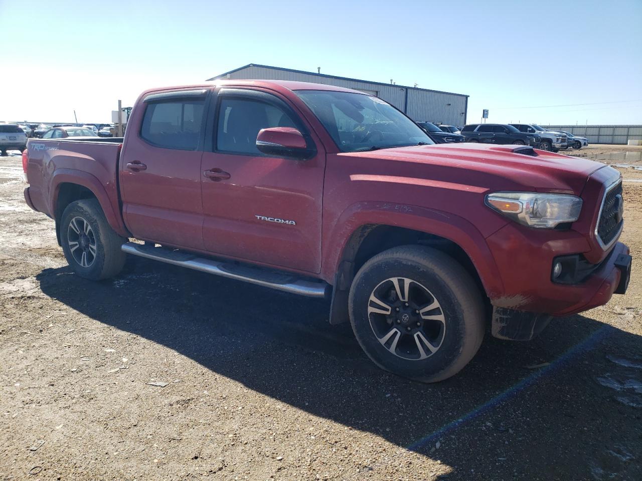 2018 TOYOTA TACOMA DOU - Фото 4