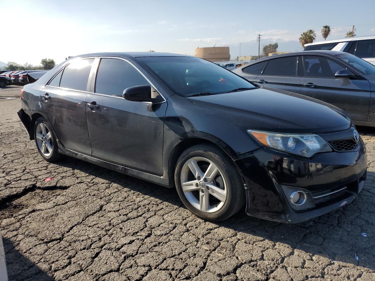 2013 TOYOTA CAMRY L - Фото 4