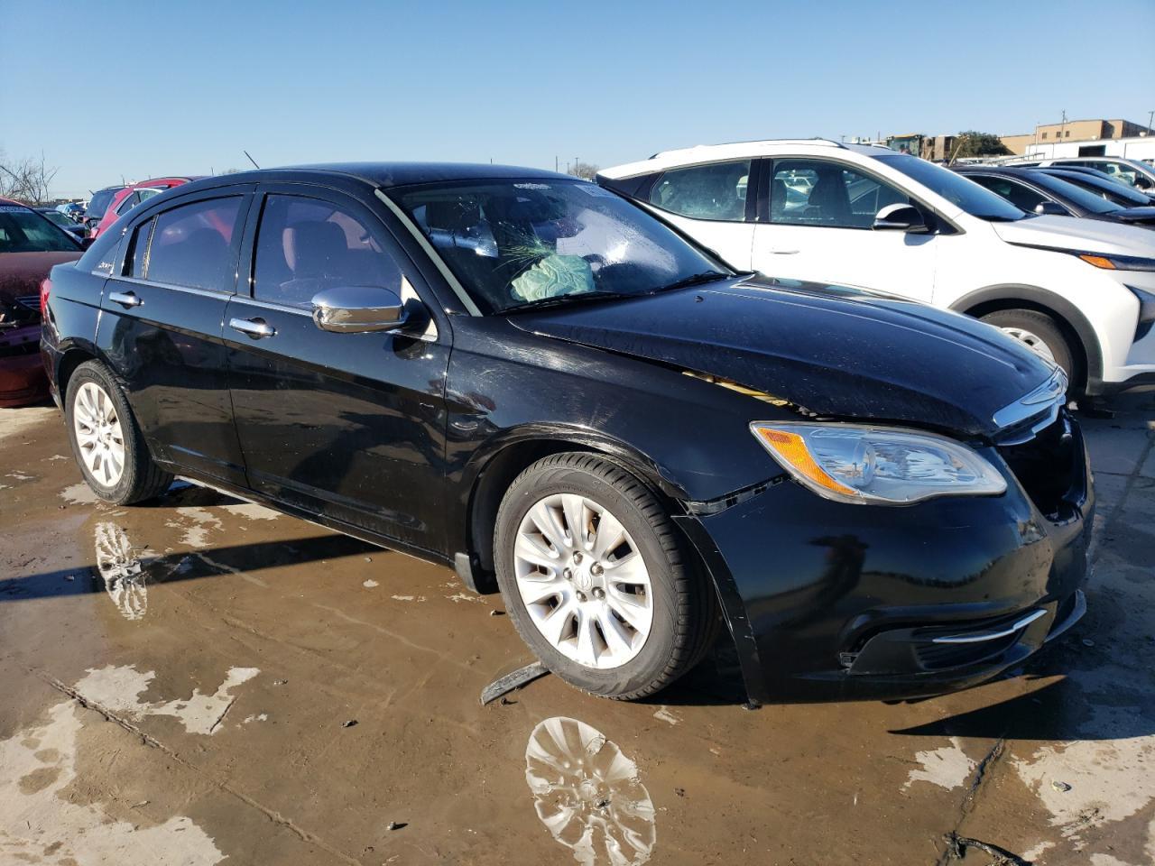 2012 CHRYSLER 200 LX - Image 4