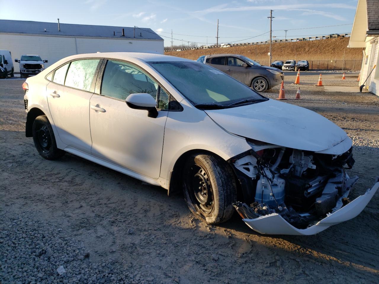 2021 TOYOTA COROLLA LE - Фото 4