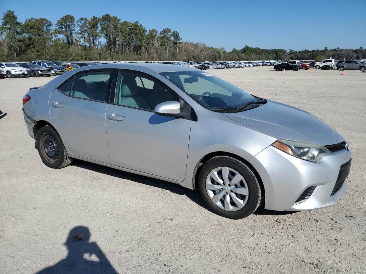 2015 TOYOTA COROLLA L - Image 4