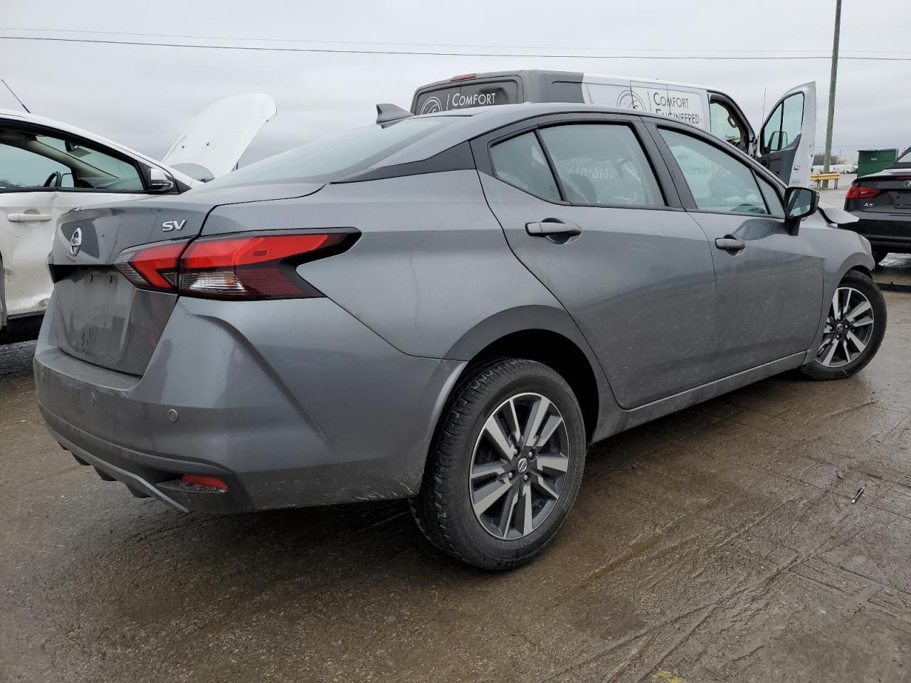 2021 NISSAN VERSA SV - Фото 3