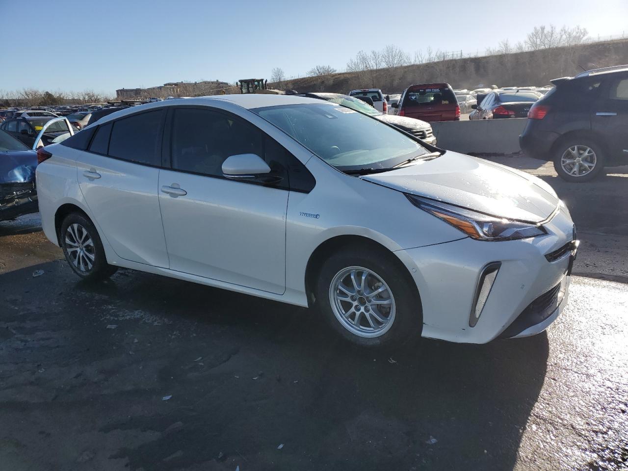 2019 TOYOTA PRIUS - Фото 4