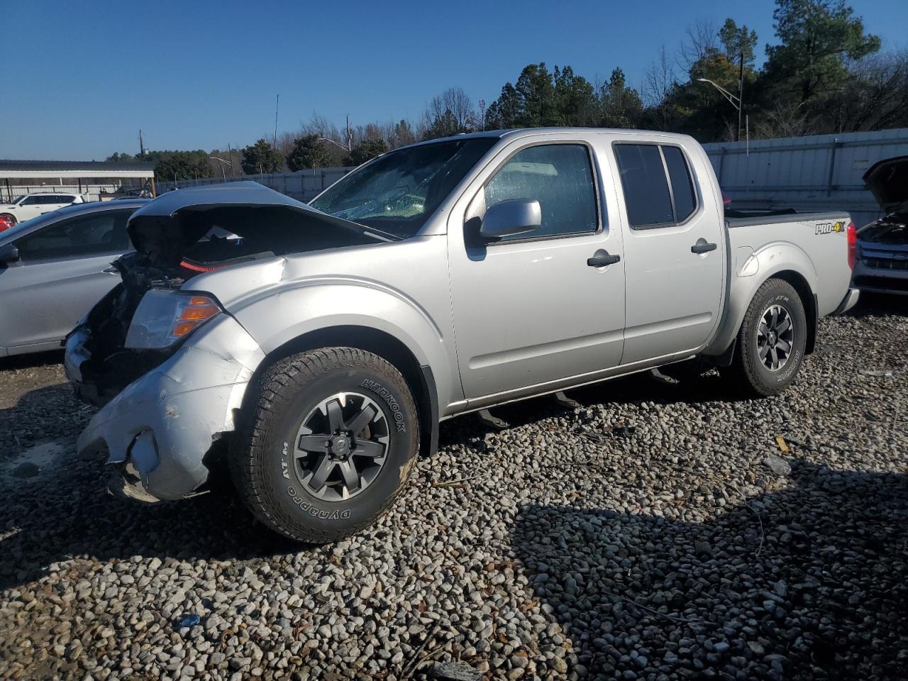 2019 NISSAN FRONTIER S