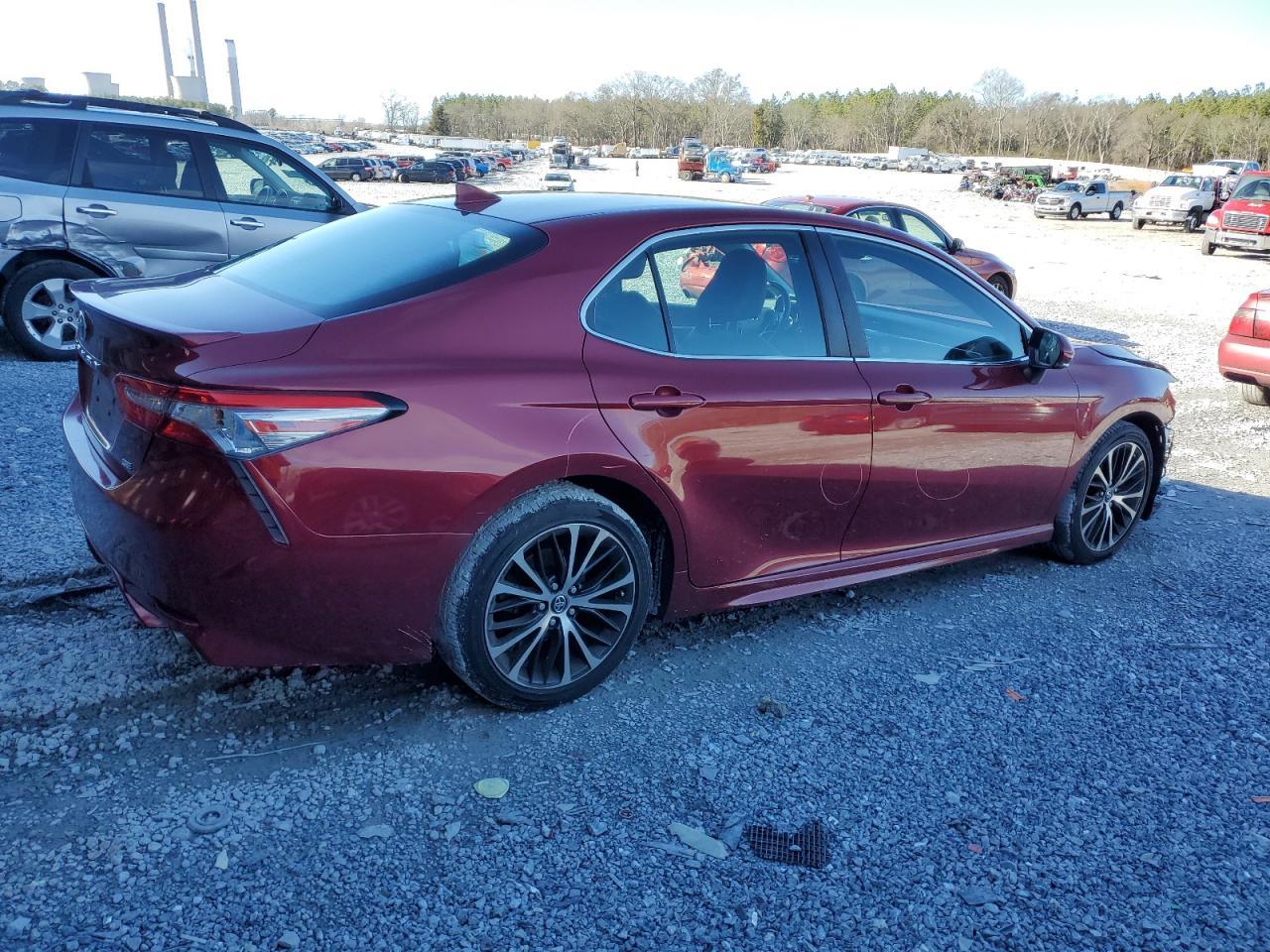 2018 TOYOTA CAMRY L - Image 3