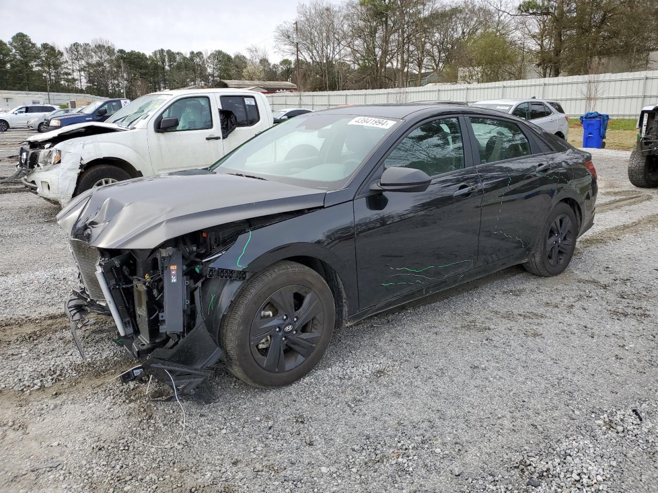 2023 HYUNDAI ELANTRA SE