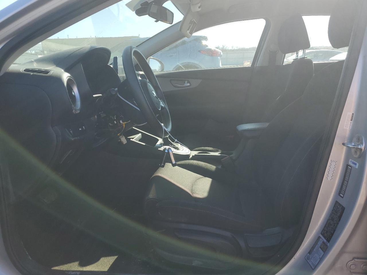 2021 KIA FORTE FE - Фото 7