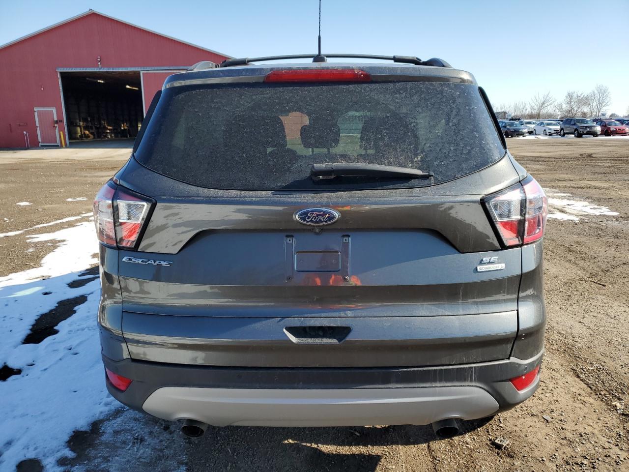 2017 FORD ESCAPE SE - Image 6