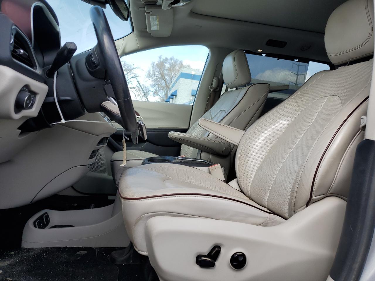 2017 CHRYSLER PACIFICA L - Image 7