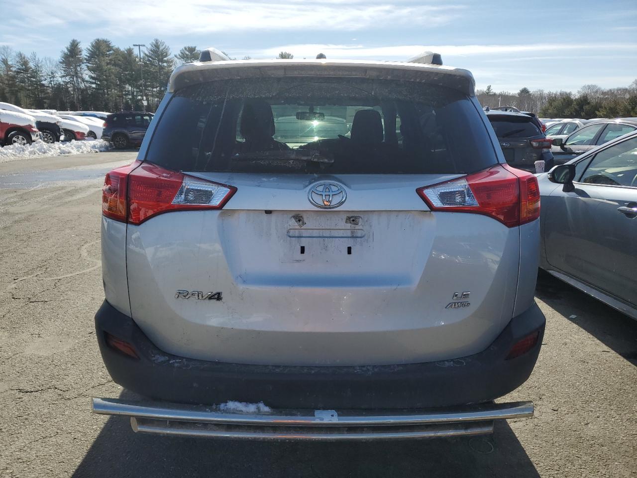 2014 TOYOTA RAV4 LE - Фото 6