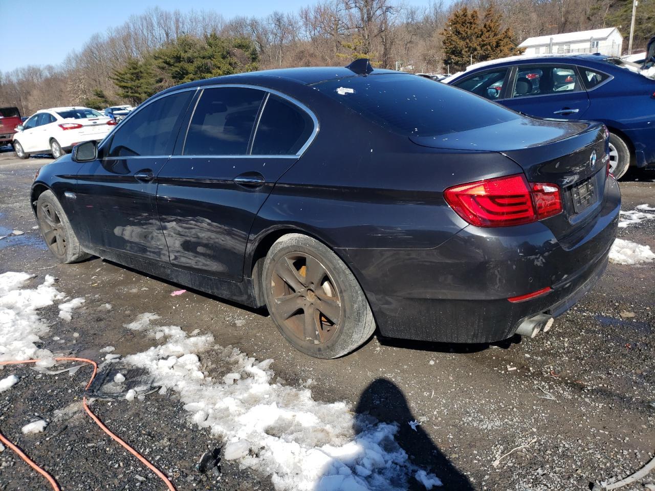 2013 BMW 528 XI - Image 2