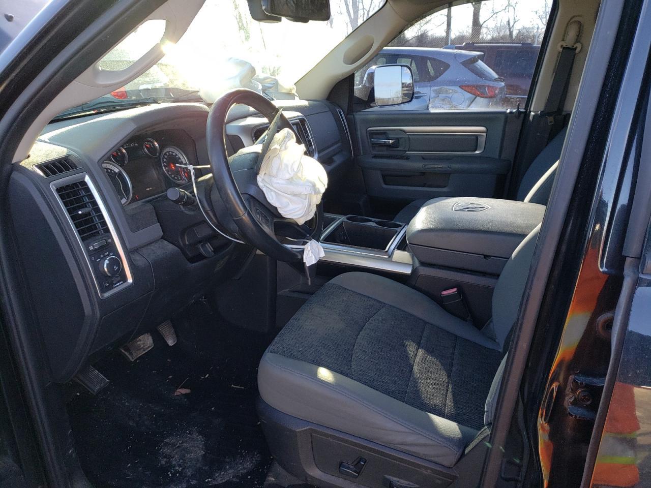 2015 RAM 1500 SLT - Image 7