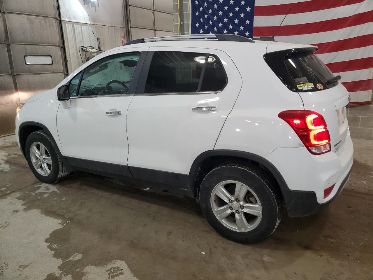 2019 CHEVROLET TRAX 1LT - Фото 2
