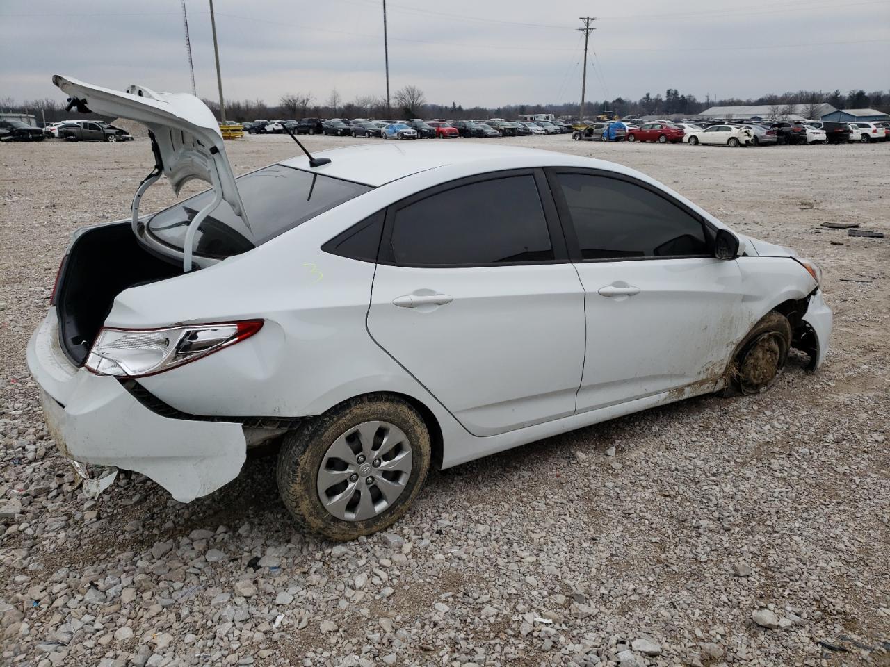 2017 HYUNDAI ACCENT SE - Image 3