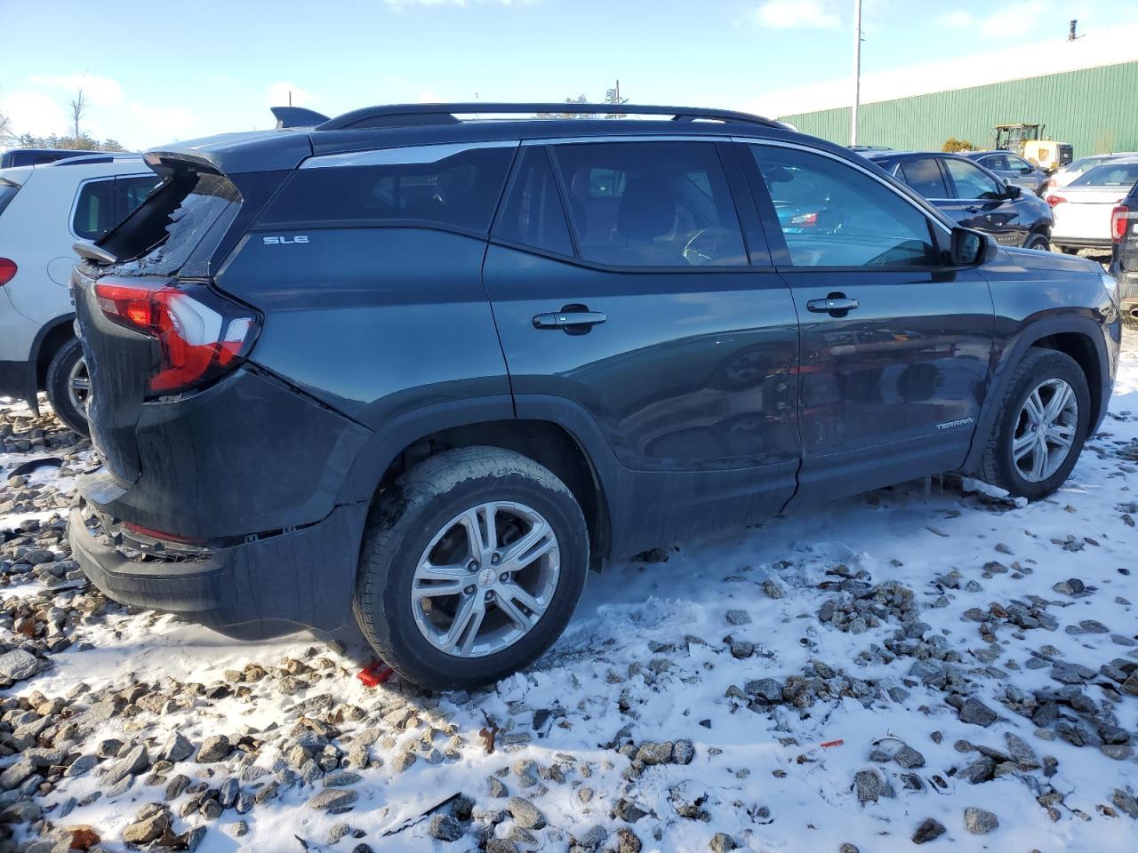 2018 GMC TERRAIN SL - Image 3