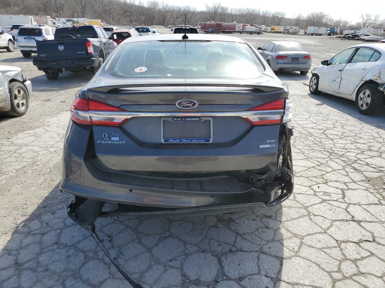 2017 FORD FUSION SE - Фото 6