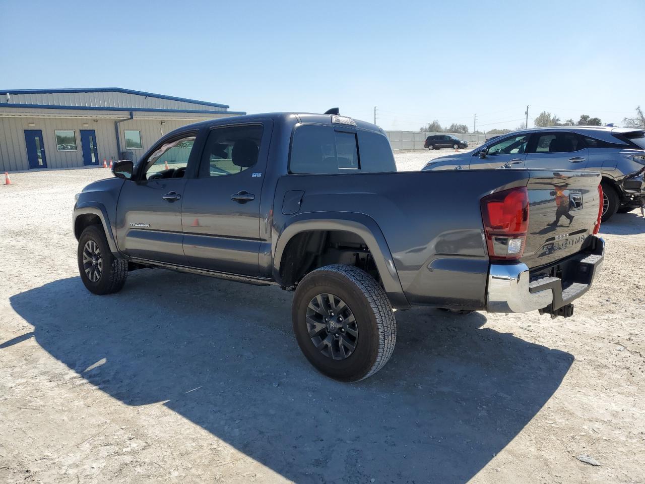 2023 TOYOTA TACOMA DOU - Фото 2