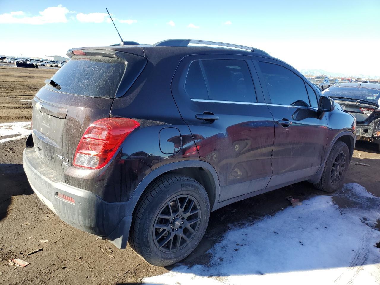 2015 CHEVROLET TRAX 1LT - Image 3