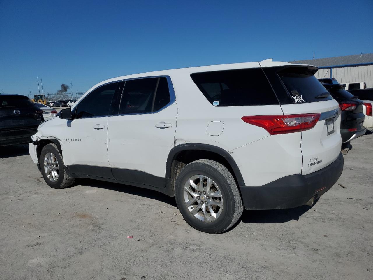 2020 CHEVROLET TRAVERSE L - Фото 2