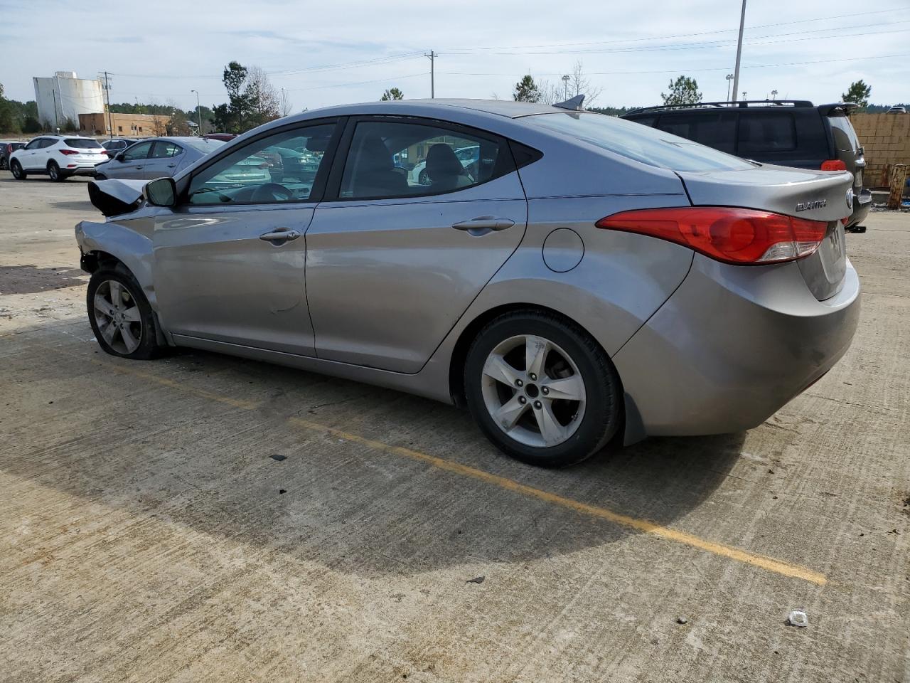 2013 HYUNDAI ELANTRA GL - Image 2