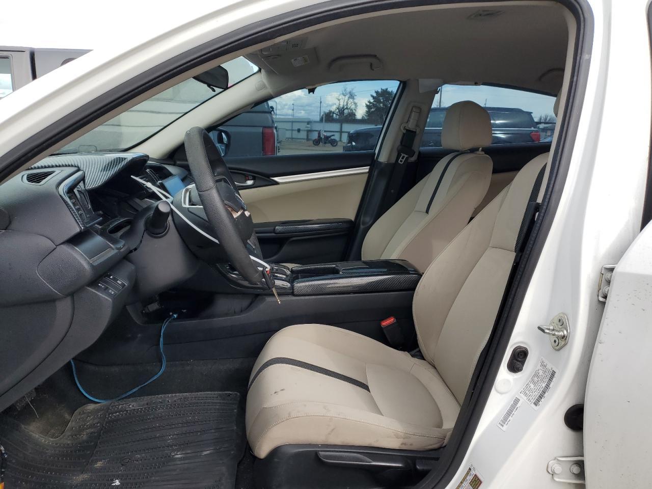 2016 HONDA CIVIC LX - Фото 7