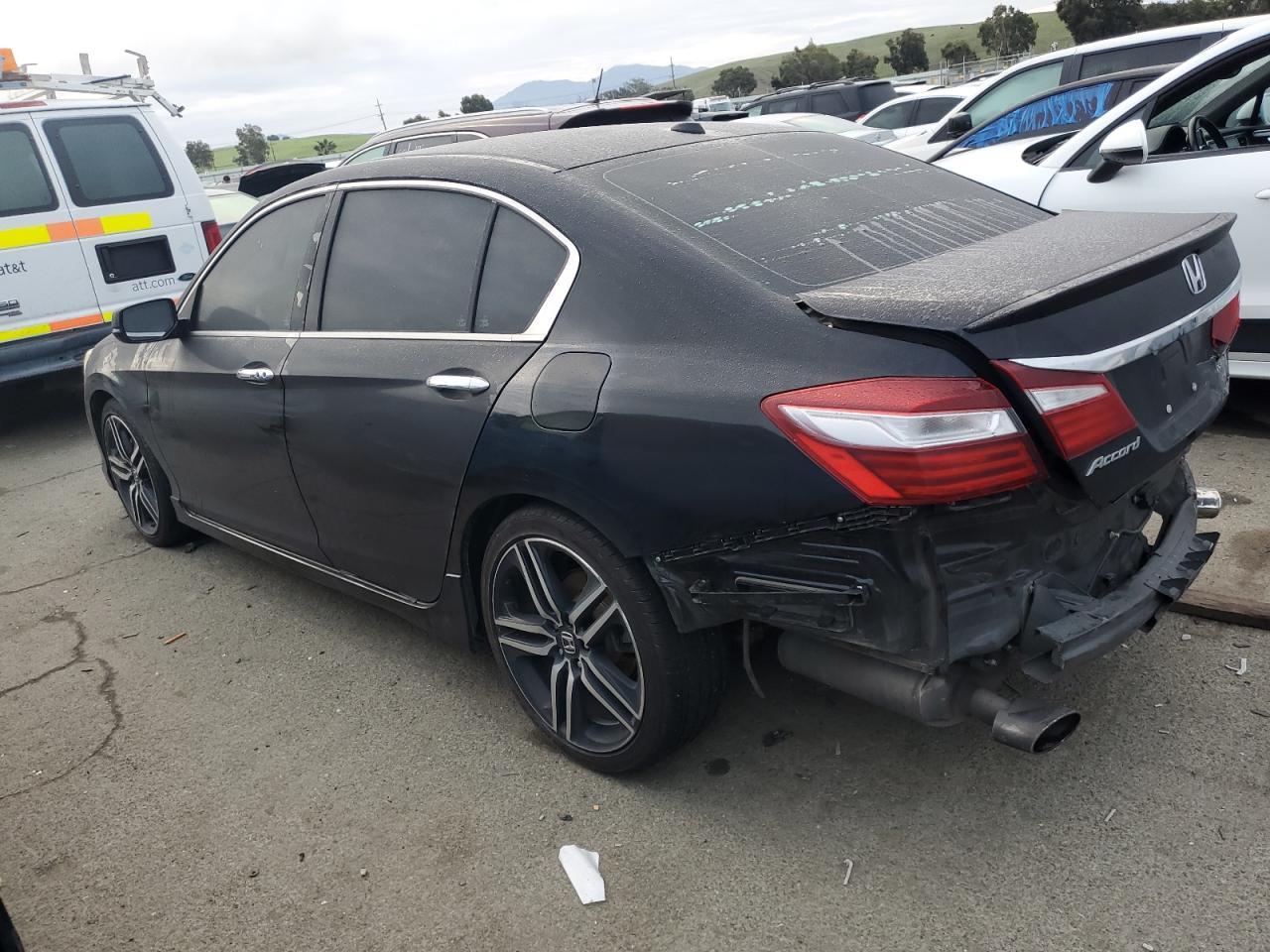 2016 HONDA ACCORD TOU - Фото 2
