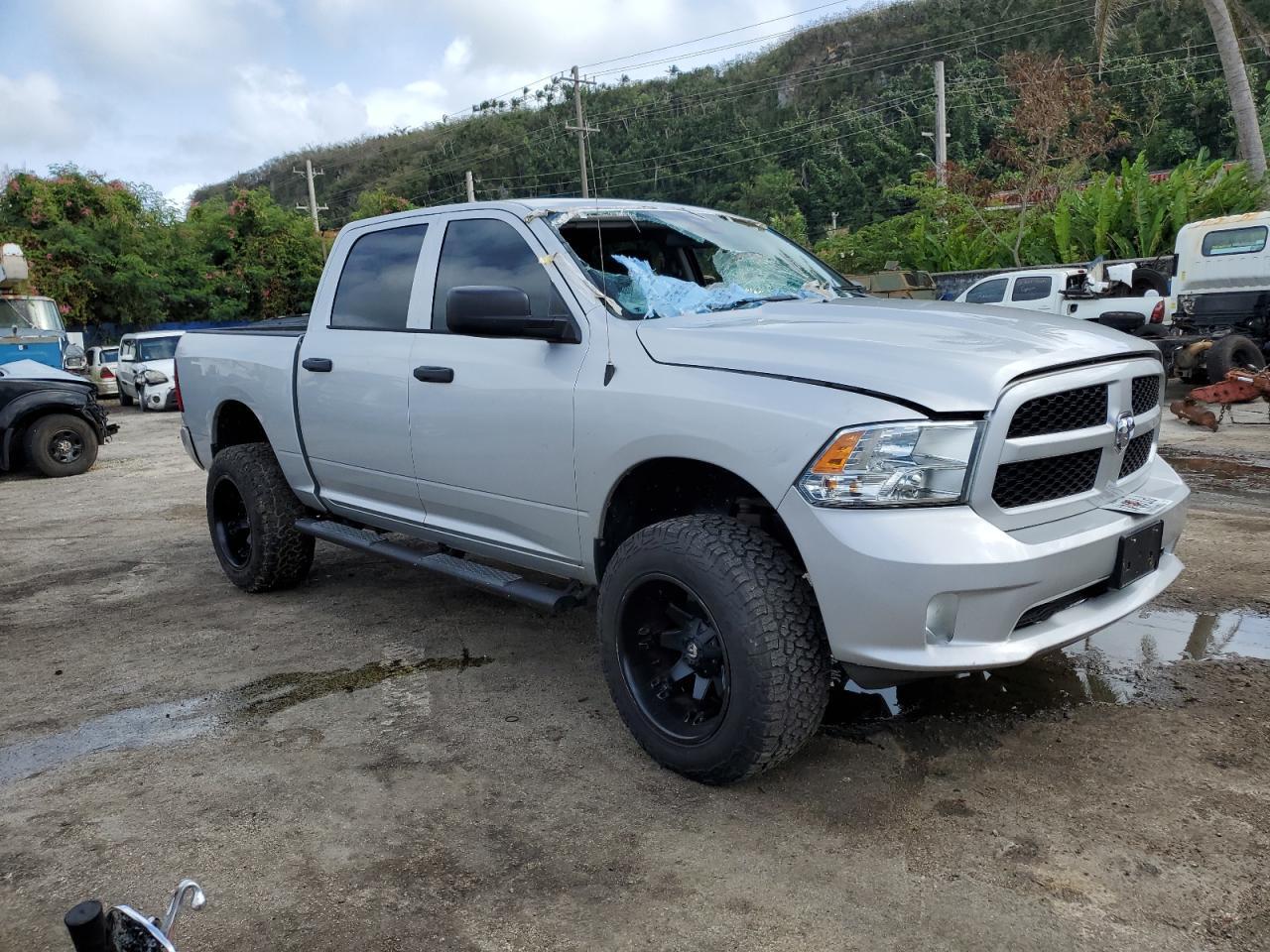 2015 RAM 1500 ST - Image 4
