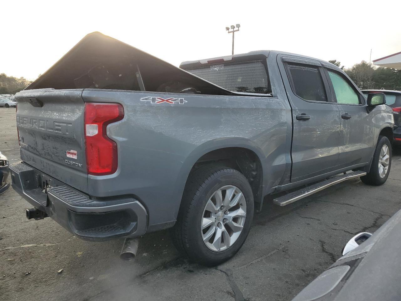 2019 CHEVROLET SILVERADO - Фото 3